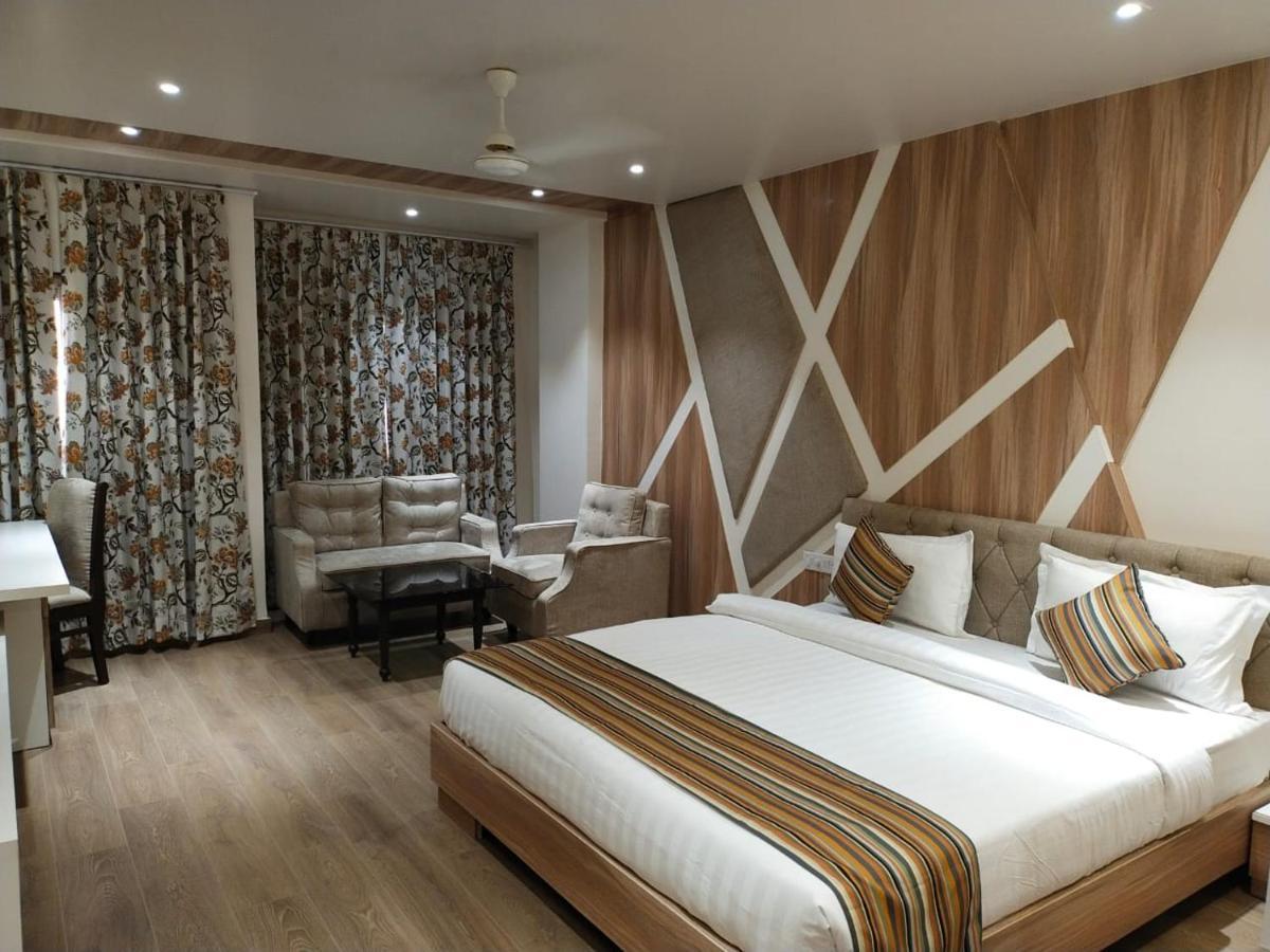 Hotel Jw Cruise Adźmer Zewnętrze zdjęcie