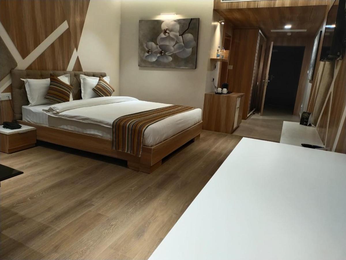 Hotel Jw Cruise Adźmer Zewnętrze zdjęcie